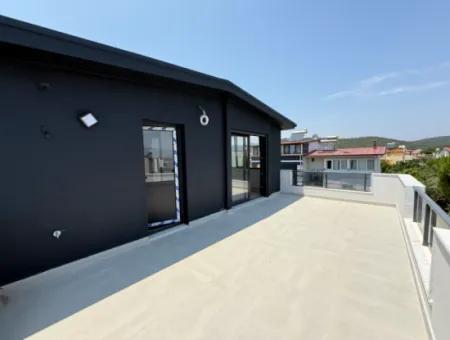 Seferihisar Doğanbey'de Satılık 3+1 Müstakil Sıfır Geniş Bahçeli Villa