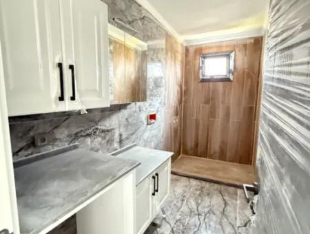 Seferihisar Doğanbeyde Satılık 3+1 Deniz Manzaralı Bahçeli Villa