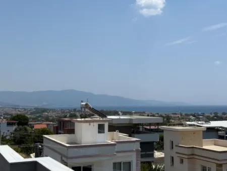 Seferihisar Doğanbeyde Satılık 3+1 Deniz Manzaralı Bahçeli Villa
