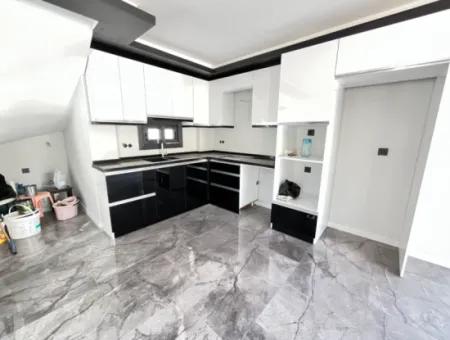 Seferihisar Doganbey'de Satılık 390 M2 Bahçe İçinde Tek Müstakil 3+1 Ebeveynli Villa