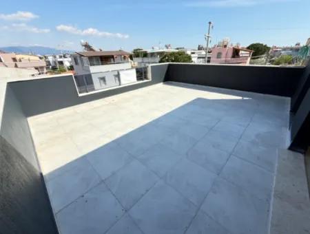 Seferihisar Doğanbey‘de Satılık Tek Müstakil Geniş Bahçeli Sıfır 3+ 1 Villa