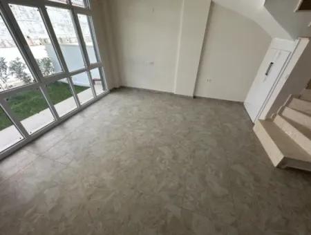 Seferihisar Doganbey Payamlı'da Satılık Sıfır Bahçeli 2+1 Villa