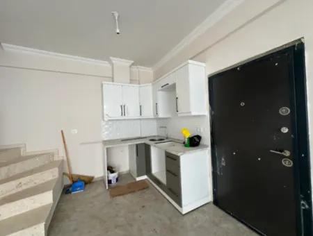 Seferihisar Doganbey Payamlı'da Satılık Sıfır Bahçeli 2+1 Villa