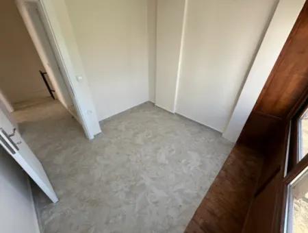 Seferihisar Doganbey Payamlı'da Satılık Sıfır Bahçeli 2+1 Villa