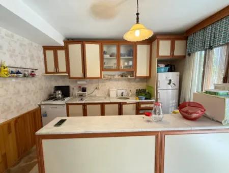 Seferihisar Ürkmez’de Deniz Tarafında Satılık 3 + 1 Masrafsız Villa