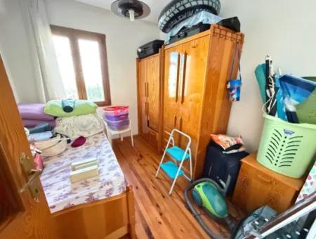 Seferihisar Ürkmez’de Deniz Tarafında Satılık 3 + 1 Masrafsız Villa