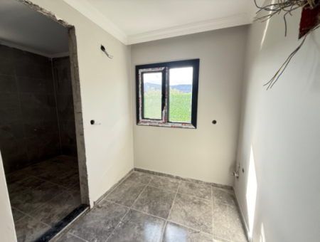 Seferihisar Kavaklıdere’de Satılık 300 Metre² Bahçe İçinde Müstakil 2 + 1 Yazlık