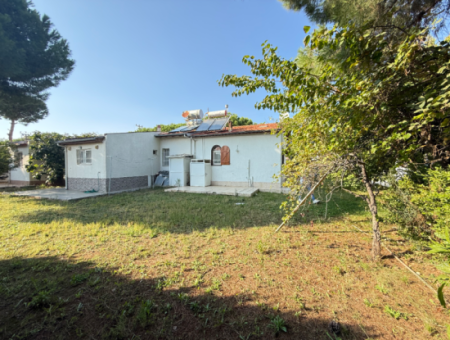 Seferihisar Doğanbey Deniz Tarafında Tek Katlı Müstakil 2 + 1 240 Metre² Bahçe İçinde Yazlık