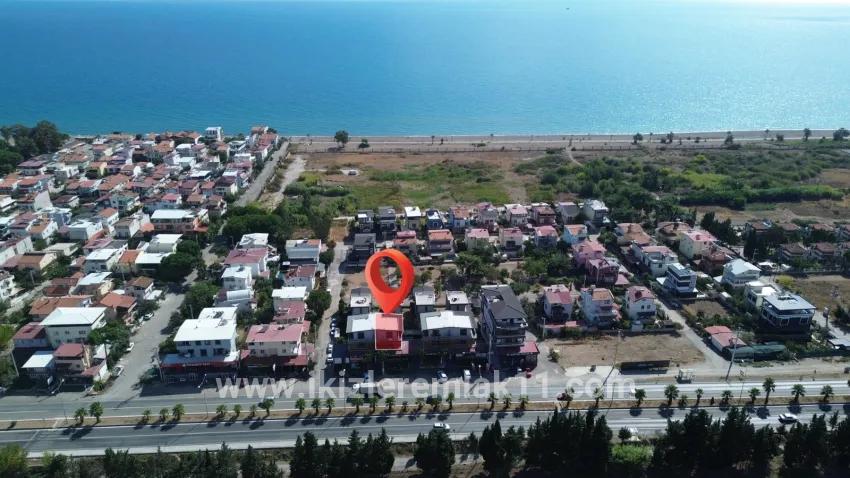Seferihisar Ürkmez Bengiler Mah. Satılık 3+1 Yazlık - 160 m²
