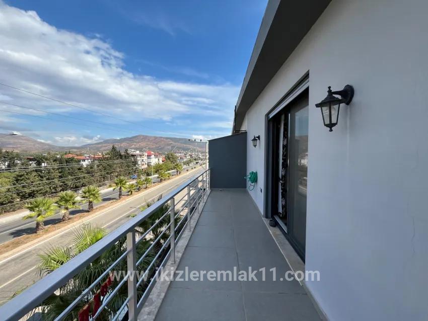 Seferihisar Ürkmez Bengiler Mah. Satılık 3+1 Yazlık - 160 m²