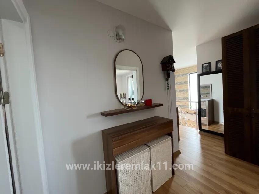 Seferihisar Ürkmez Bengiler Mah. Satılık 3+1 Yazlık - 160 m²