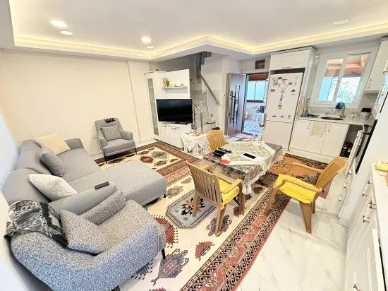 Ürkmez Doğanbey'de Lüks Yapılı, Geniş Ve Konforlu 3+1 Villa