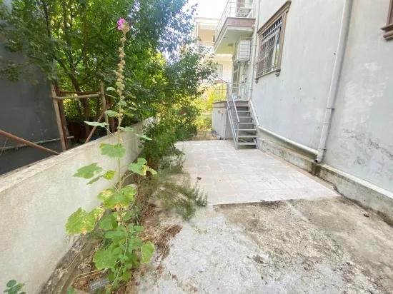 Ürkmez Merkezde Giriş Katı 2 + 1 Full Eşyalı Daire