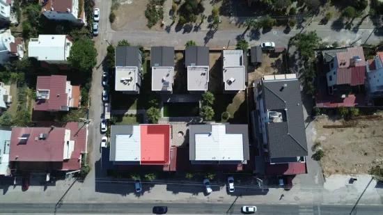 Seferihisar Bengiler’de Deniz Tarafında, Havuzlu Sitede Satılık 3+1 Dubleks Daire!